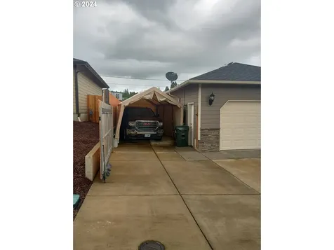 195 Addison Avenue Sutherlin OR 97479