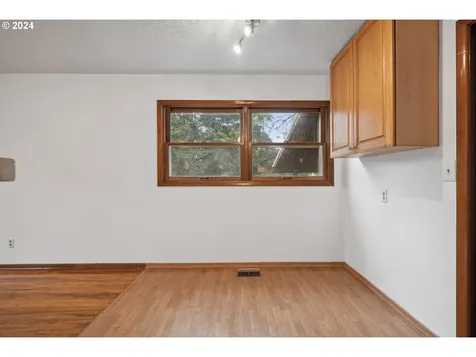 1905 Nw Birdsdale Avenue Gresham OR 97030