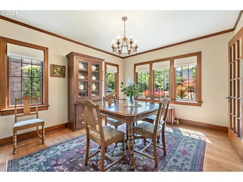 3433 SE Henry Street Portland OR 97202