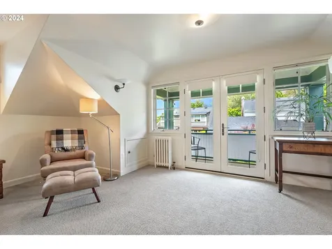3433 SE Henry Street Portland OR 97202