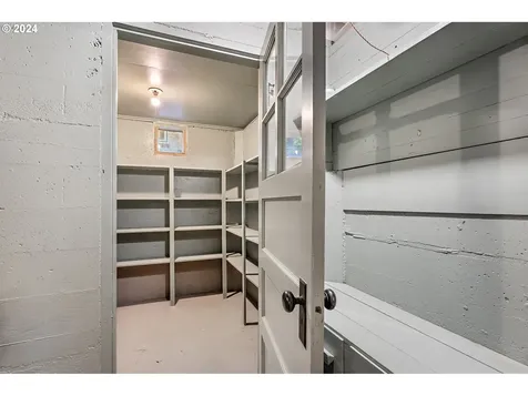 3433 SE Henry Street Portland OR 97202