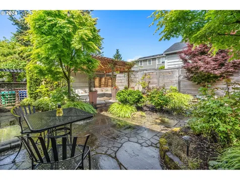 3433 SE Henry Street Portland OR 97202