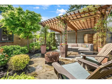 3433 SE Henry Street Portland OR 97202