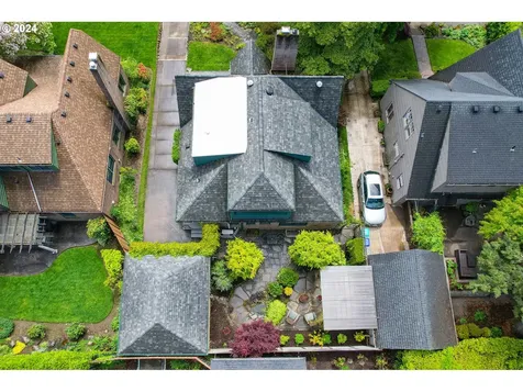 3433 SE Henry Street Portland OR 97202