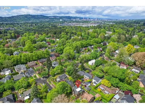 3433 SE Henry Street Portland OR 97202