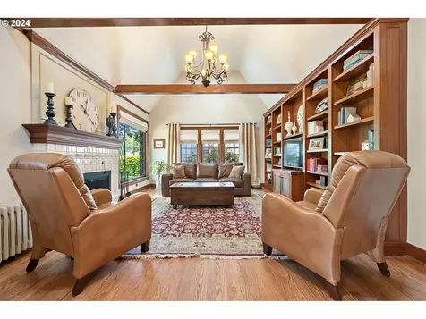 3433 SE Henry Street Portland OR 97202