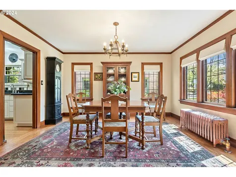 3433 SE Henry Street Portland OR 97202