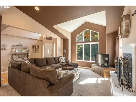 88030 Windleaf Way Florence OR 97439