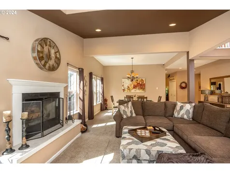 88030 Windleaf Way Florence OR 97439