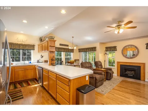 88030 Windleaf Way Florence OR 97439