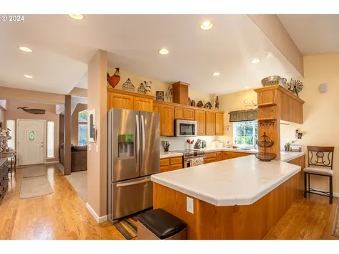 88030 Windleaf Way Florence OR 97439