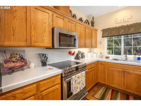 88030 Windleaf Way Florence OR 97439