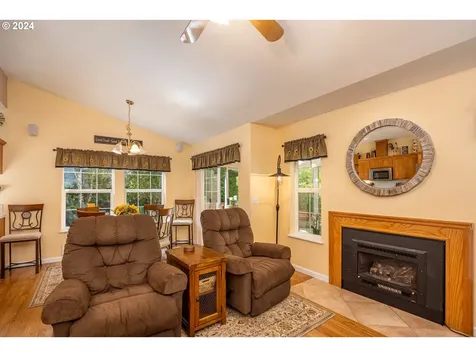 88030 Windleaf Way Florence OR 97439