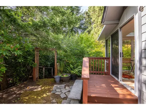 88030 Windleaf Way Florence OR 97439