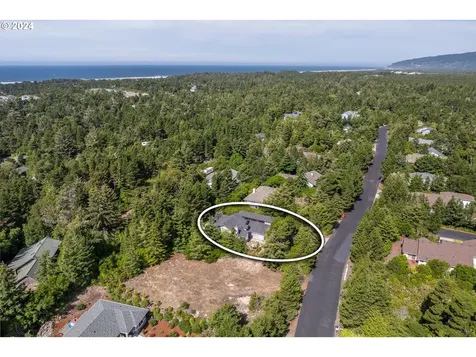 88030 Windleaf Way Florence OR 97439