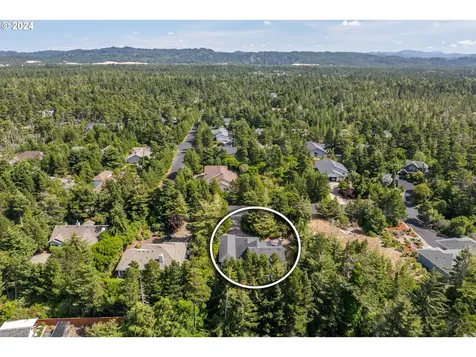 88030 Windleaf Way Florence OR 97439