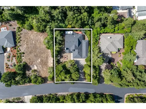 88030 Windleaf Way Florence OR 97439