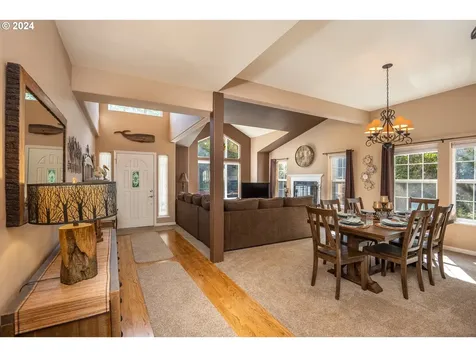 88030 Windleaf Way Florence OR 97439