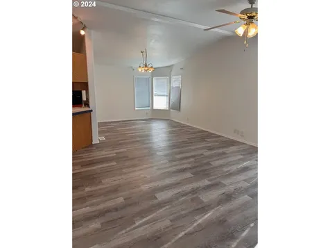 220 Rose Avenue Myrtle Creek OR 97457