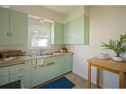1600 Ne 63rd Avenue Portland OR 97213