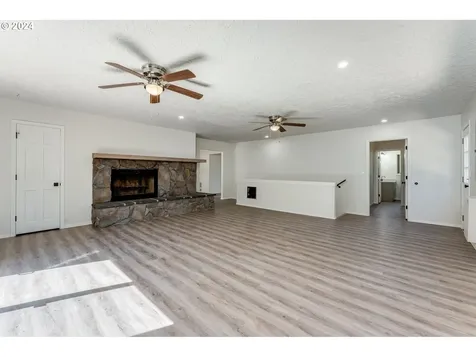700 Ne 390th Avenue Washougal WA 98671