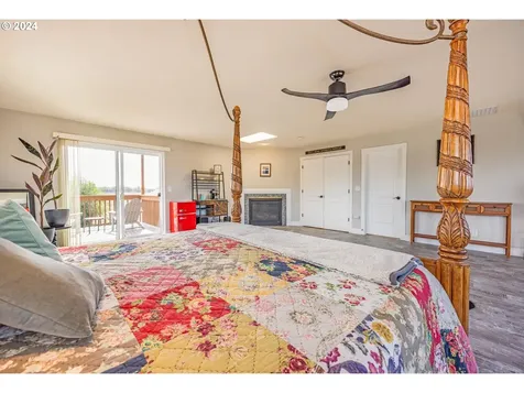 1076 Applegate Place Harrisburg OR 97446