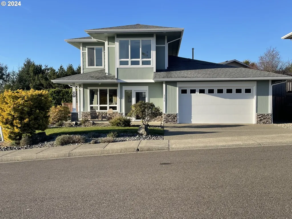 1174 Nautical Lane Coos Bay OR 97420