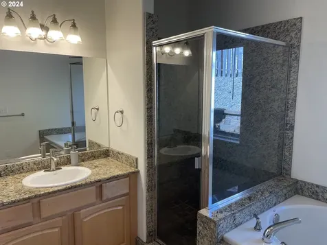 1174 Nautical Lane Coos Bay OR 97420