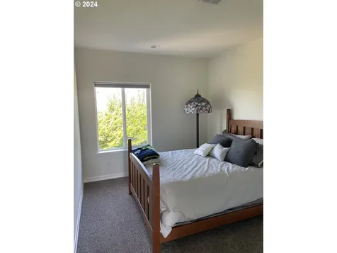 1174 Nautical Lane Coos Bay OR 97420
