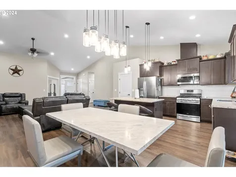 845 E Autumn Avenue Hermiston OR 97838