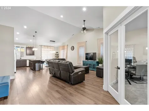 845 E Autumn Avenue Hermiston OR 97838