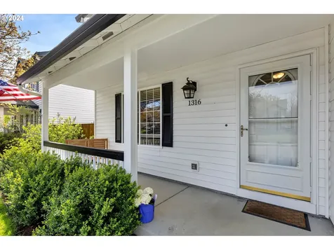 1316 Ne 18th Avenue Battle Ground WA 98604
