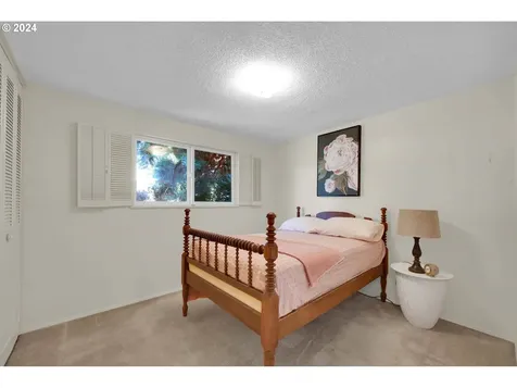 266 Limerick Avenue Eugene OR 97404