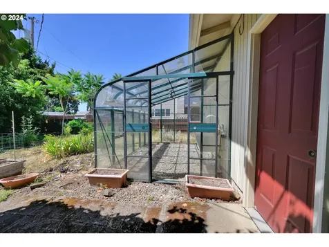 266 Limerick Avenue Eugene OR 97404