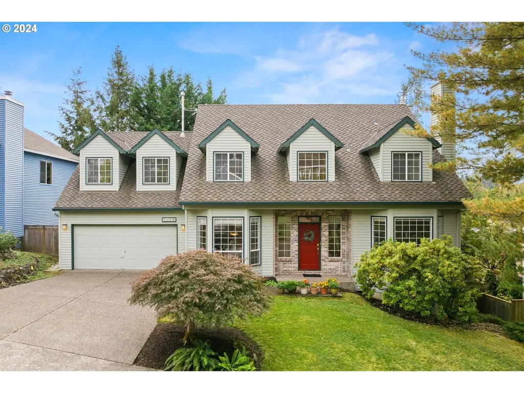 6324 SW Ash Creek Drive Portland OR 97219