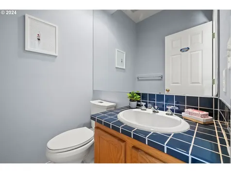 6324 SW Ash Creek Drive Portland OR 97219