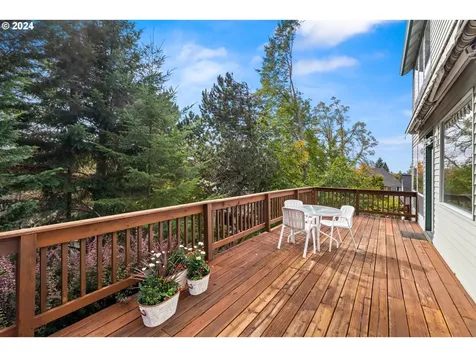 6324 SW Ash Creek Drive Portland OR 97219