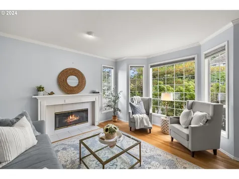 6324 SW Ash Creek Drive Portland OR 97219