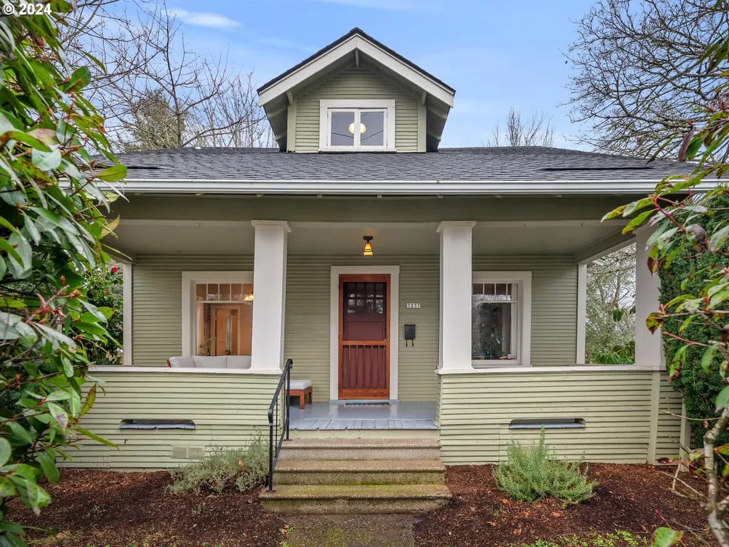 3237 Ne Prescott Street Portland OR 97211