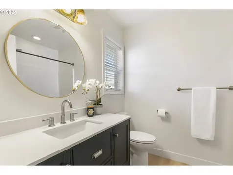 4006 Ne 165th Place Vancouver WA 98682