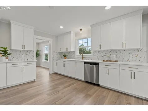 28076 S Dryland Road Canby OR 97013