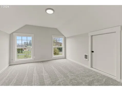 28076 S Dryland Road Canby OR 97013