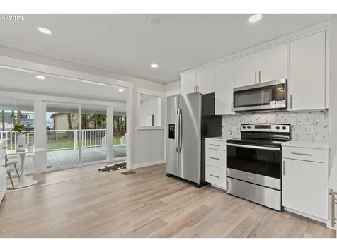 28076 S Dryland Road Canby OR 97013