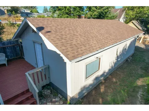 982 S 8th Street Coos Bay OR 97420
