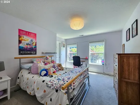 10509 NW Barclay Terrace Portland OR 97231