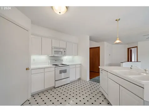 2411 46th Avenue Longview WA 98632