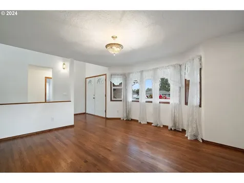 2411 46th Avenue Longview WA 98632