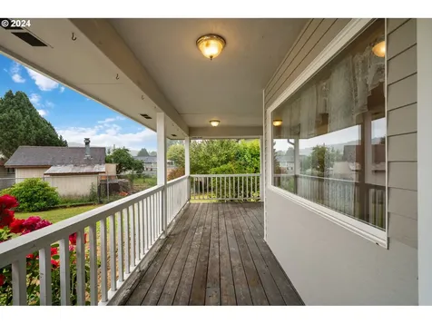 2411 46th Avenue Longview WA 98632