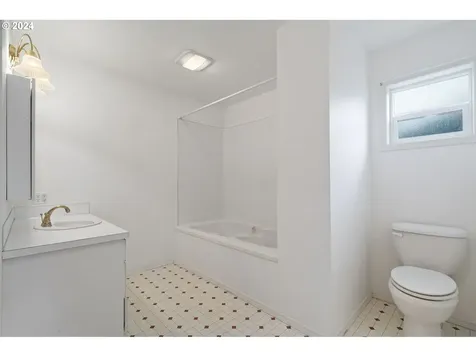 2411 46th Avenue Longview WA 98632