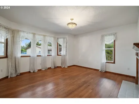 2411 46th Avenue Longview WA 98632